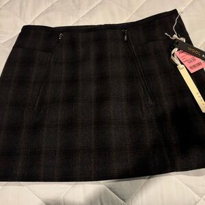 Black Plaid Lined Wool Skirt